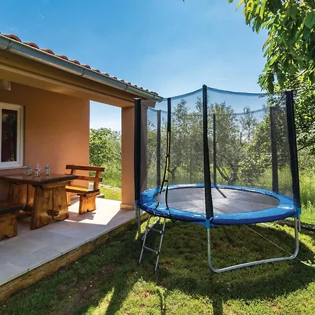 Stunning In With Private Swimming Pool, Be Inside Or Outside * Pula