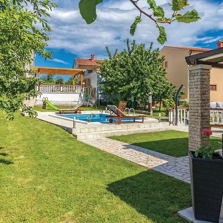 Stunning In With Private Swimming Pool, Be Inside Or Outside Casa de Férias Pula
