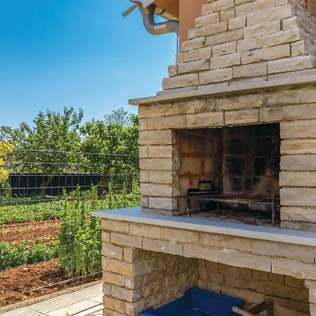 Stunning In With Private Swimming Pool, Be Inside Or Outside Dom wakacyjny